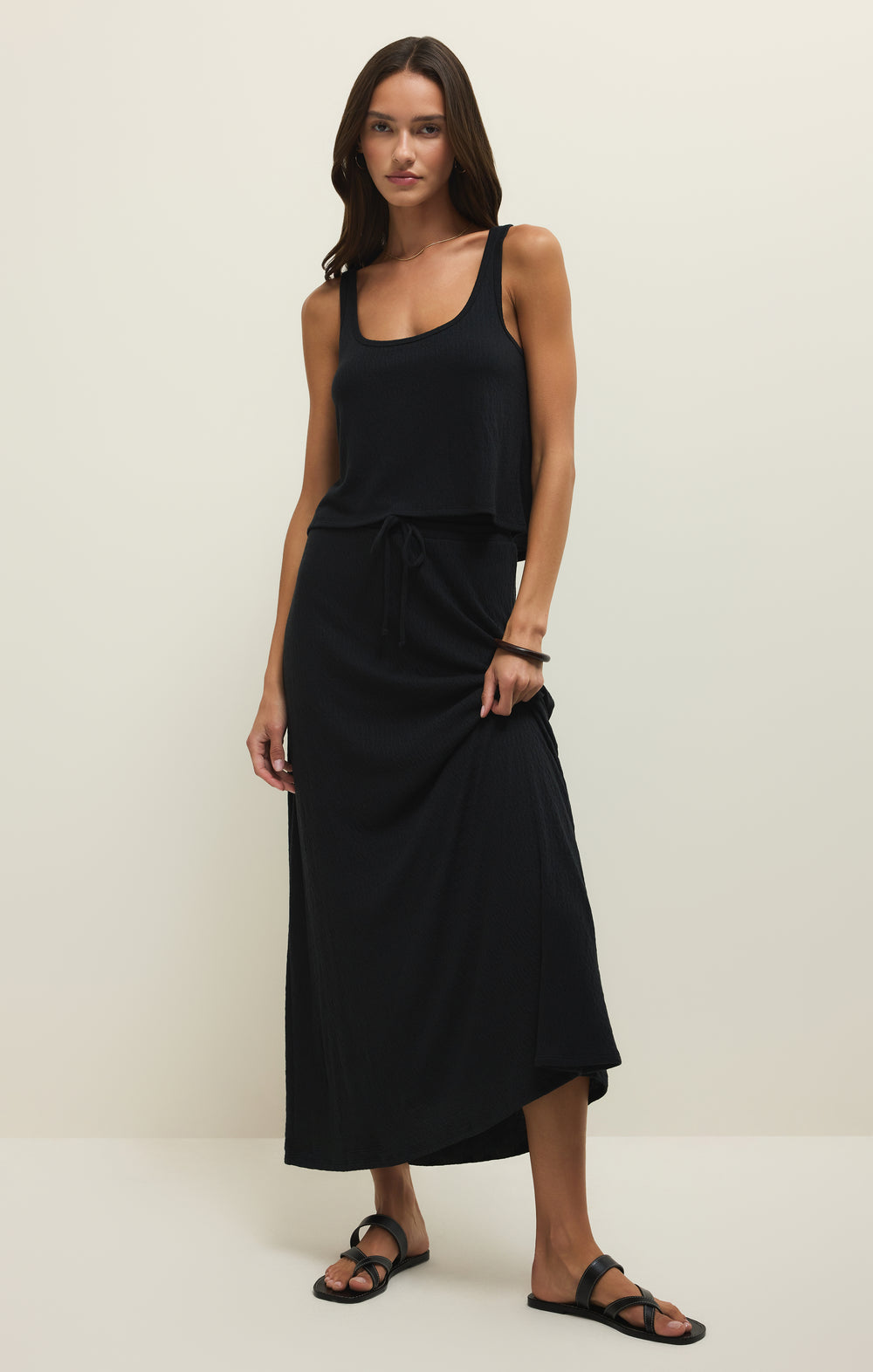 ZK261346_BLK_FB